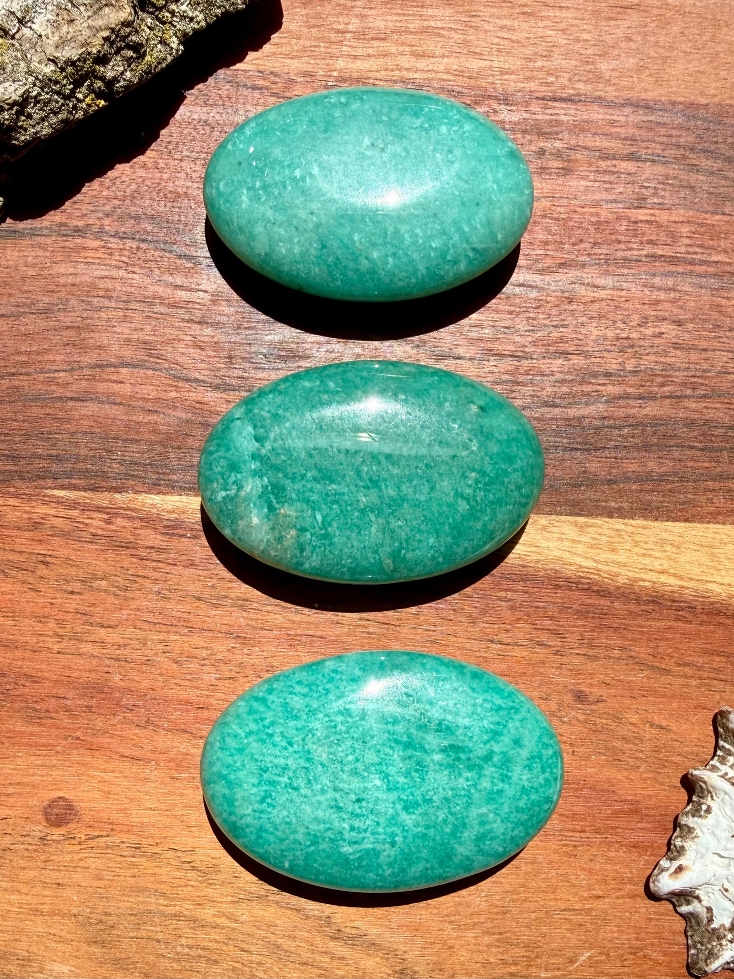 FLASHY AMAZONITE PALM STONE (INTUITIVELY CHOSEN)