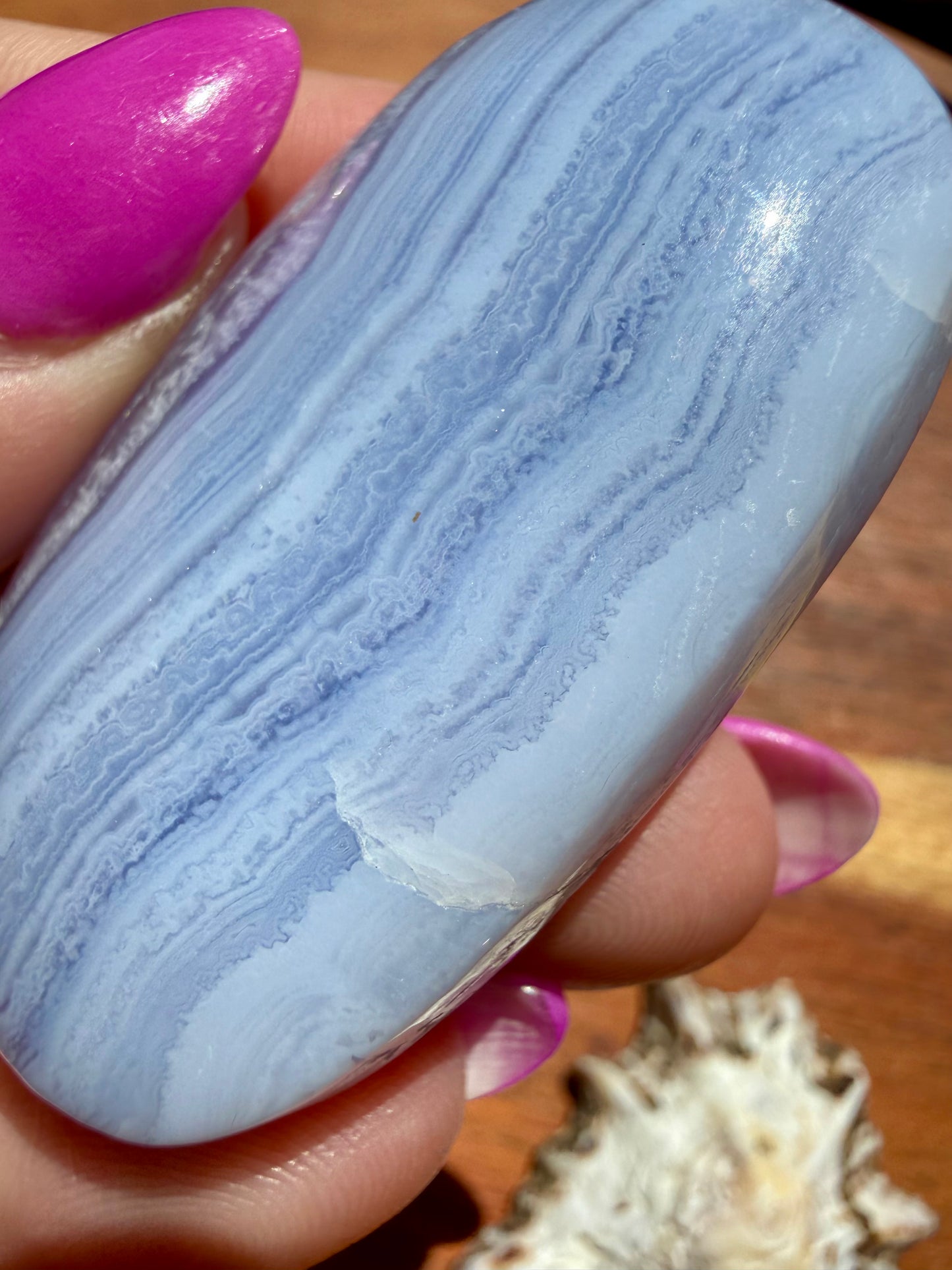 BLUE LACE AGATE PALM STONE