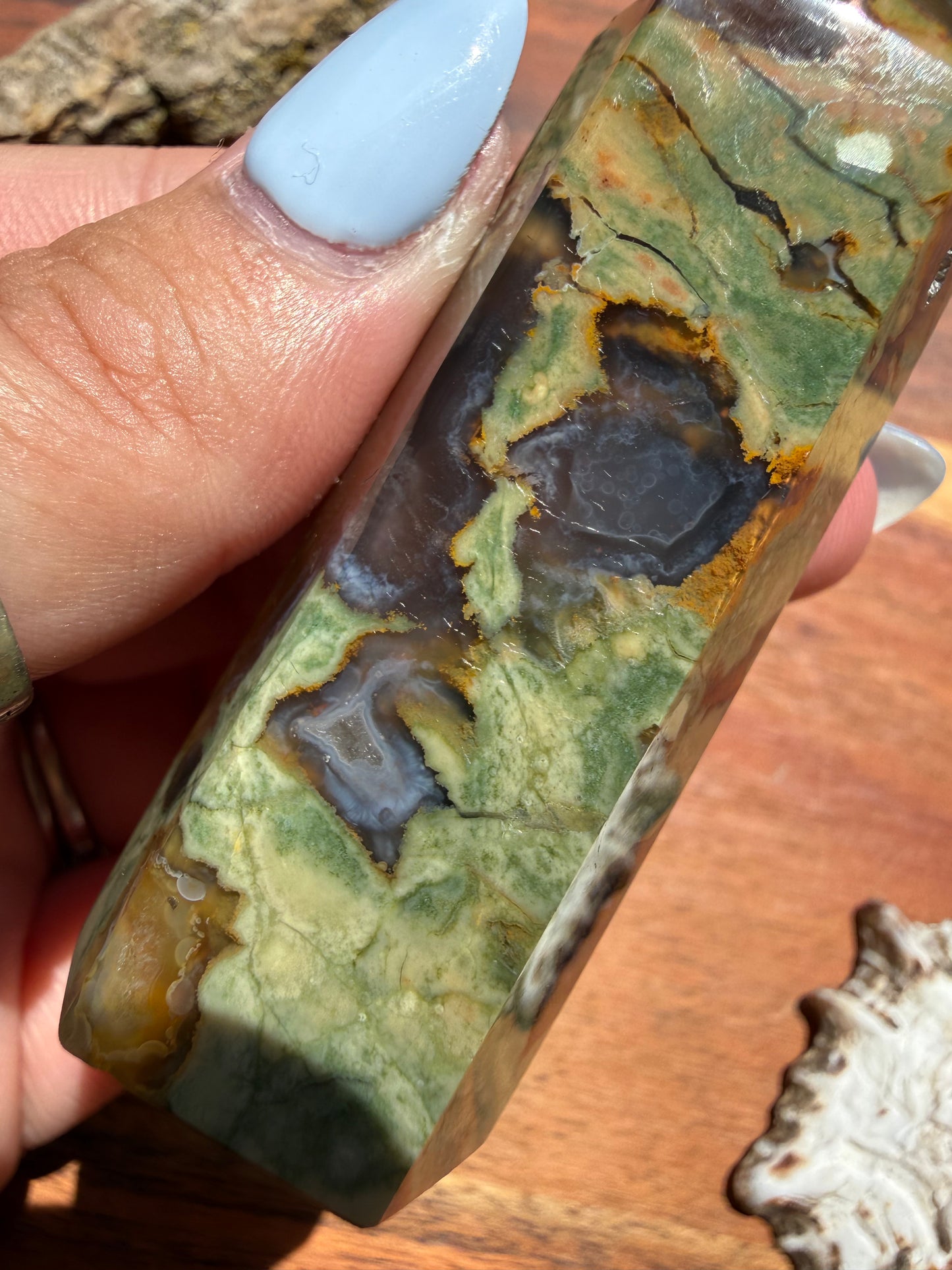 RAINFOREST JASPER TOWER