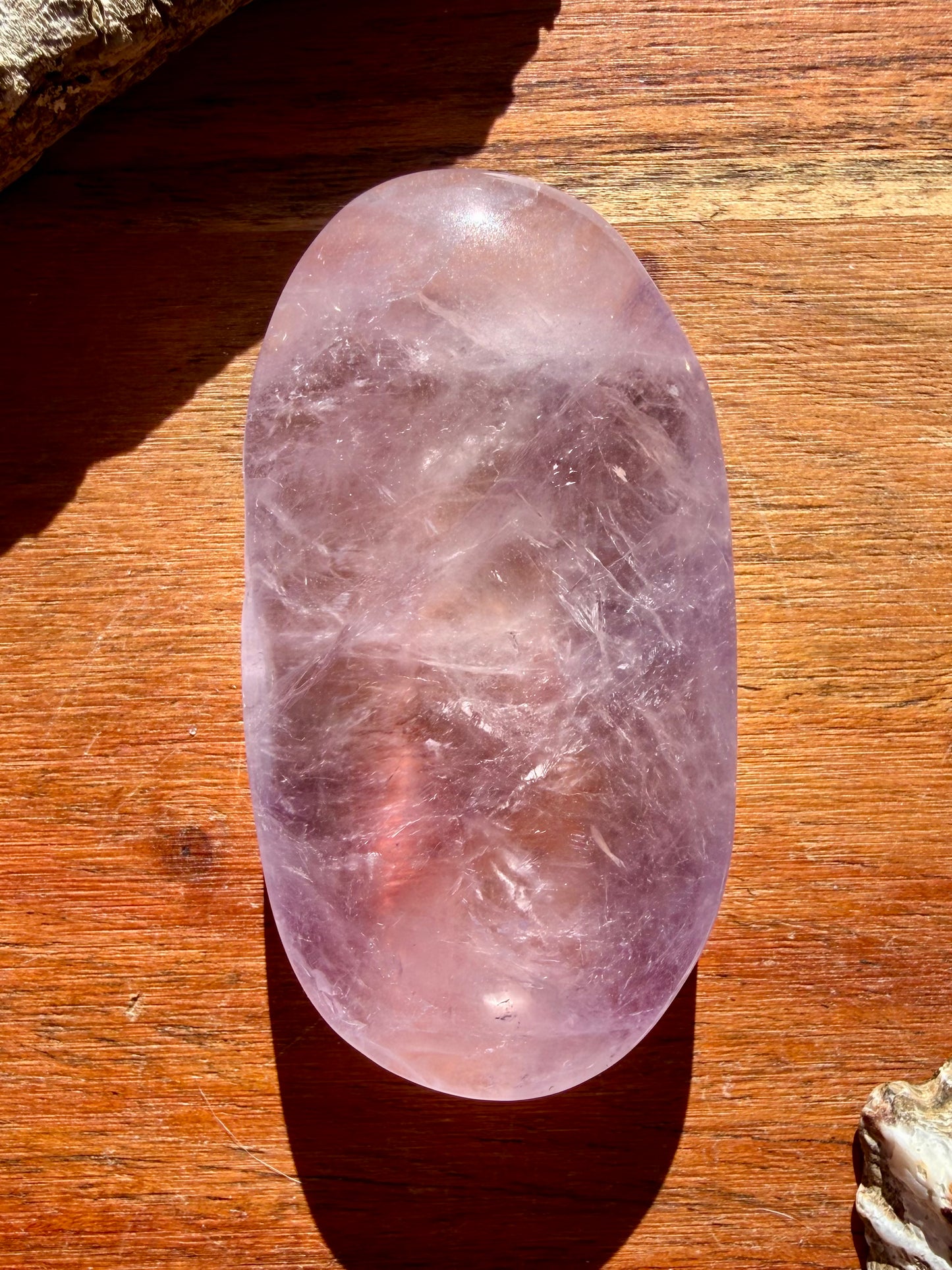 IMPERFECT AMETHYST PALM STONE