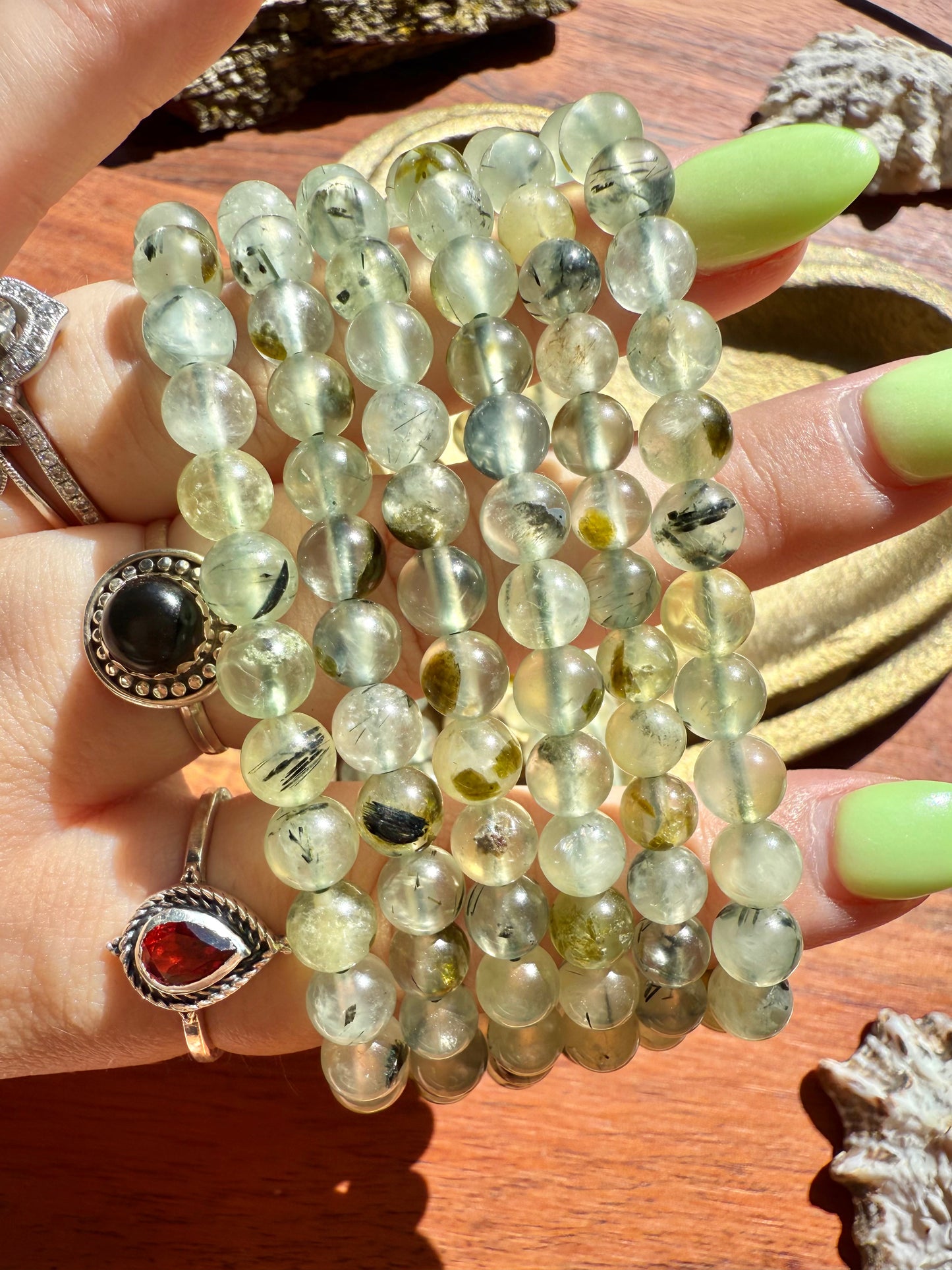 PREHNITE BRACELET 6MM