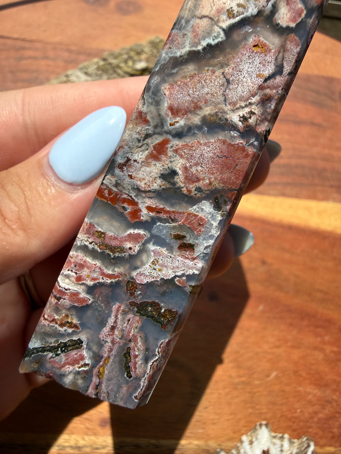 MONET AGATE TOWER