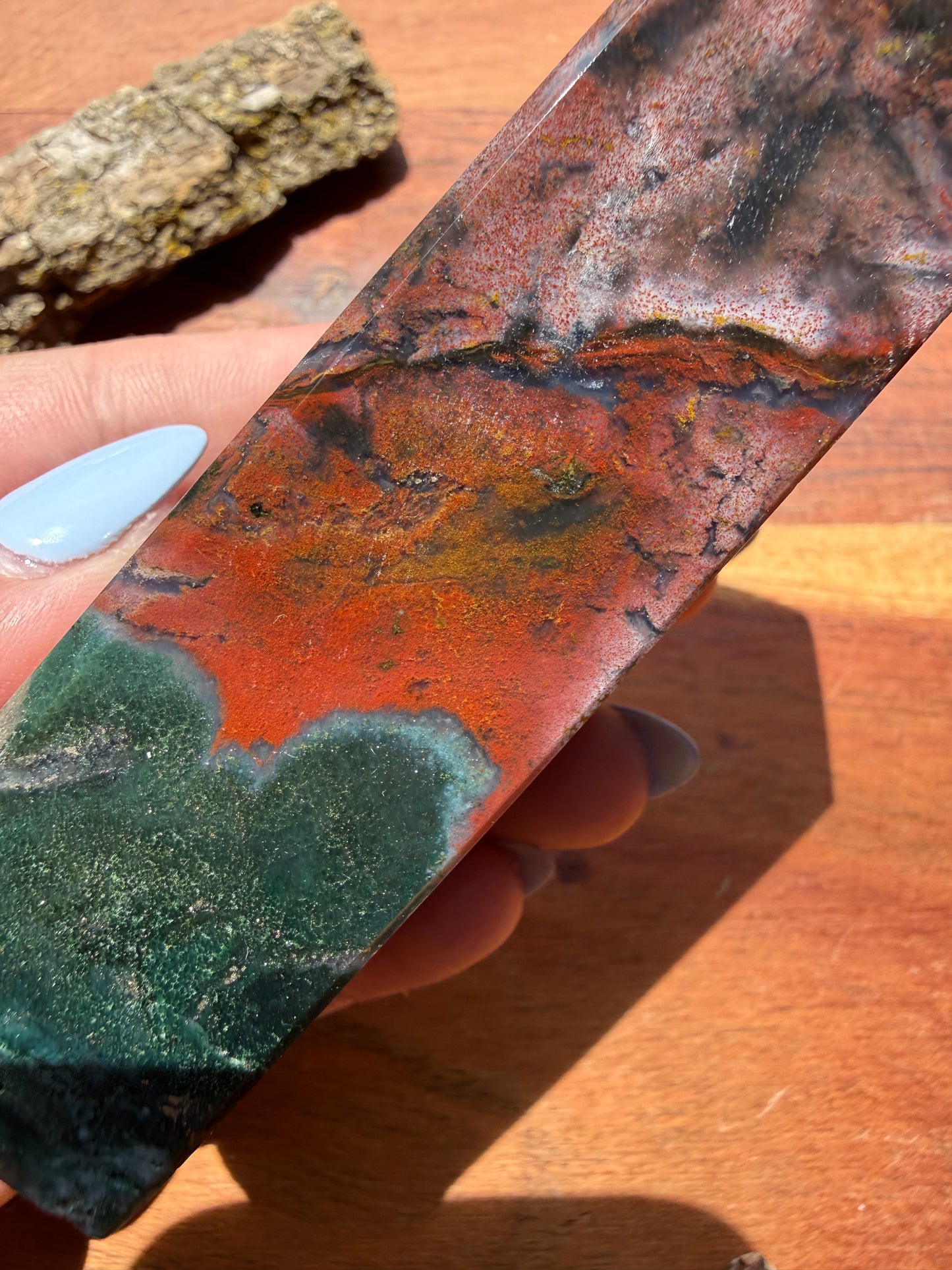 MONET AGATE TOWER