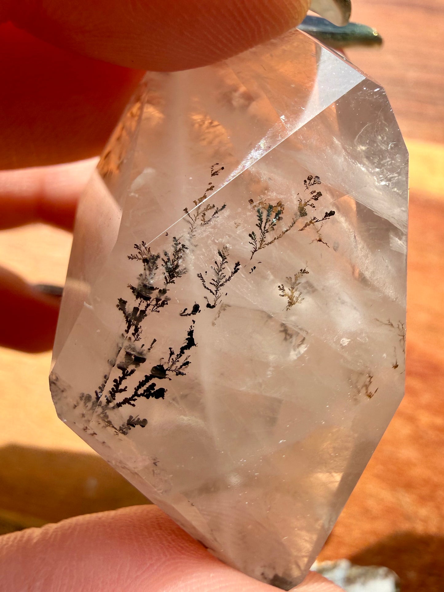 DENDRITIC QUARTZ FREEFORM