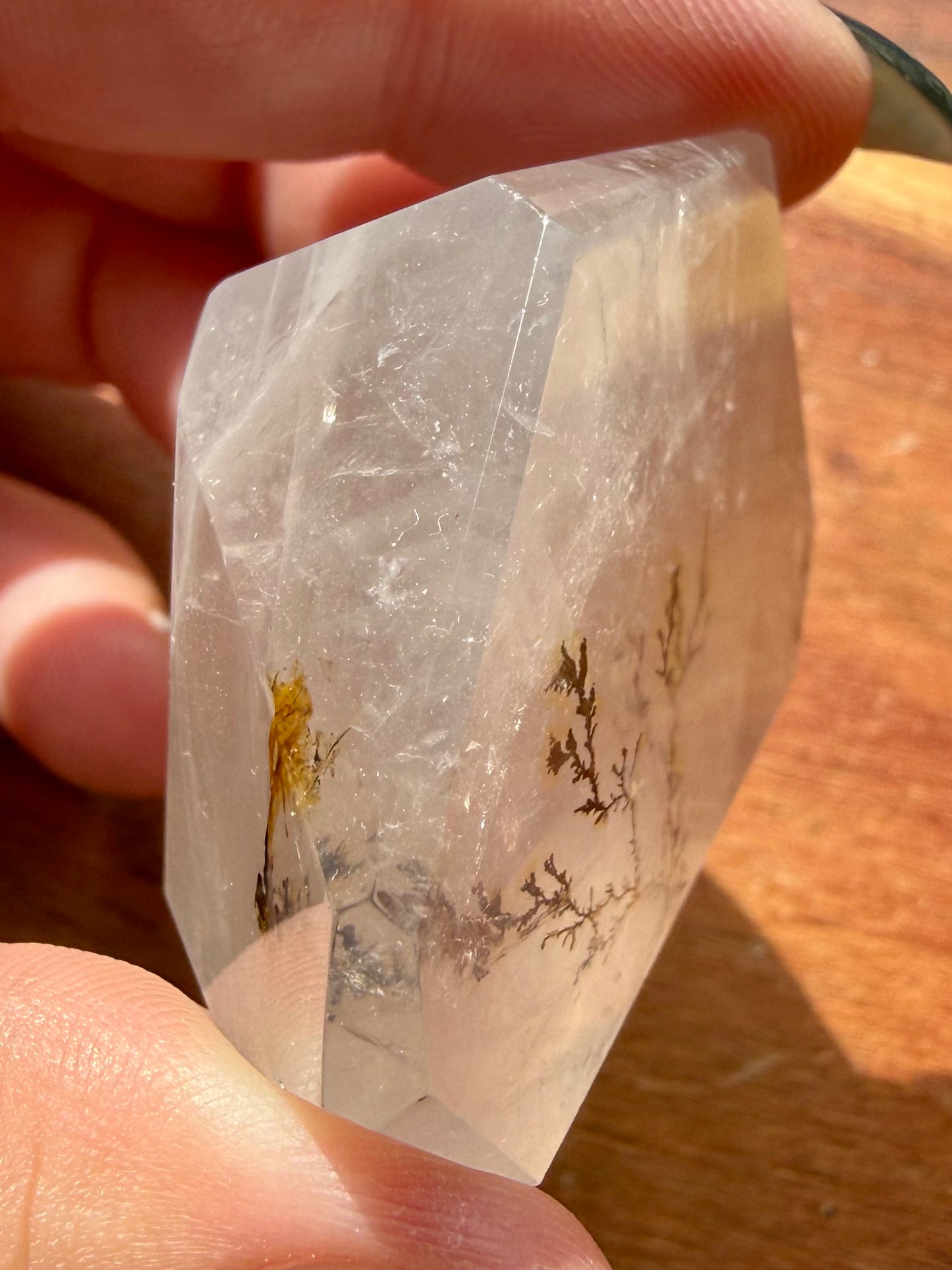 DENDRITIC QUARTZ FREEFORM