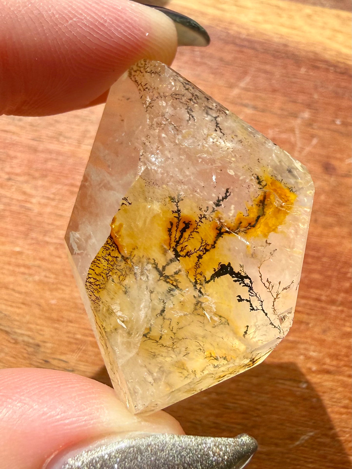 DENDRITIC QUARTZ FREEFORM