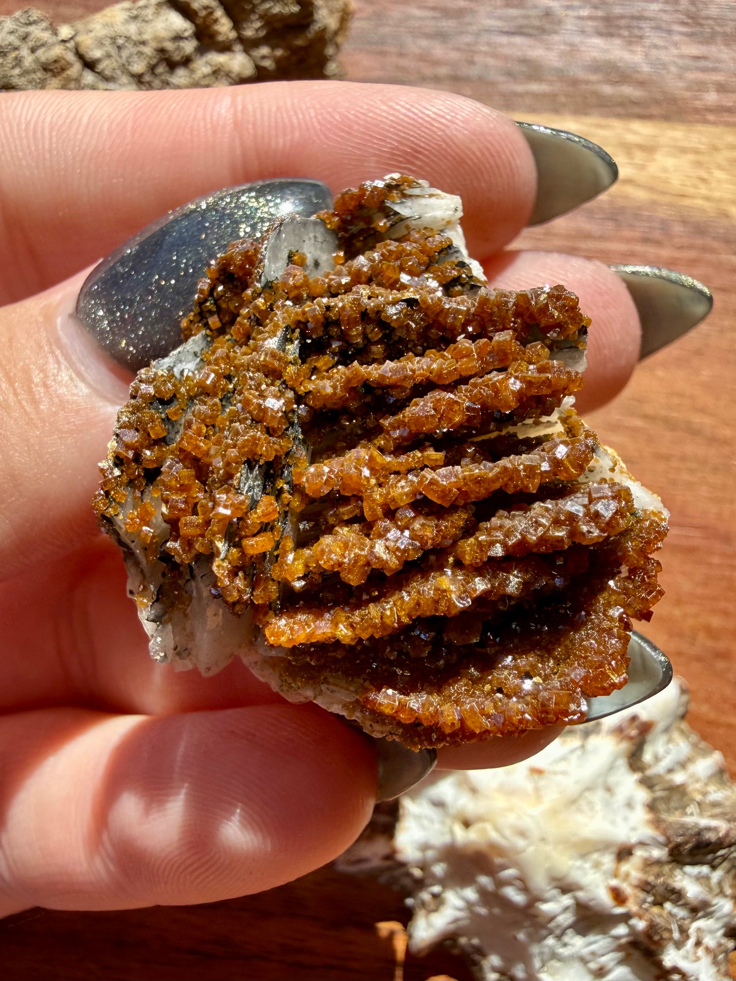 BARITE, MAGANESE + VANADINITE