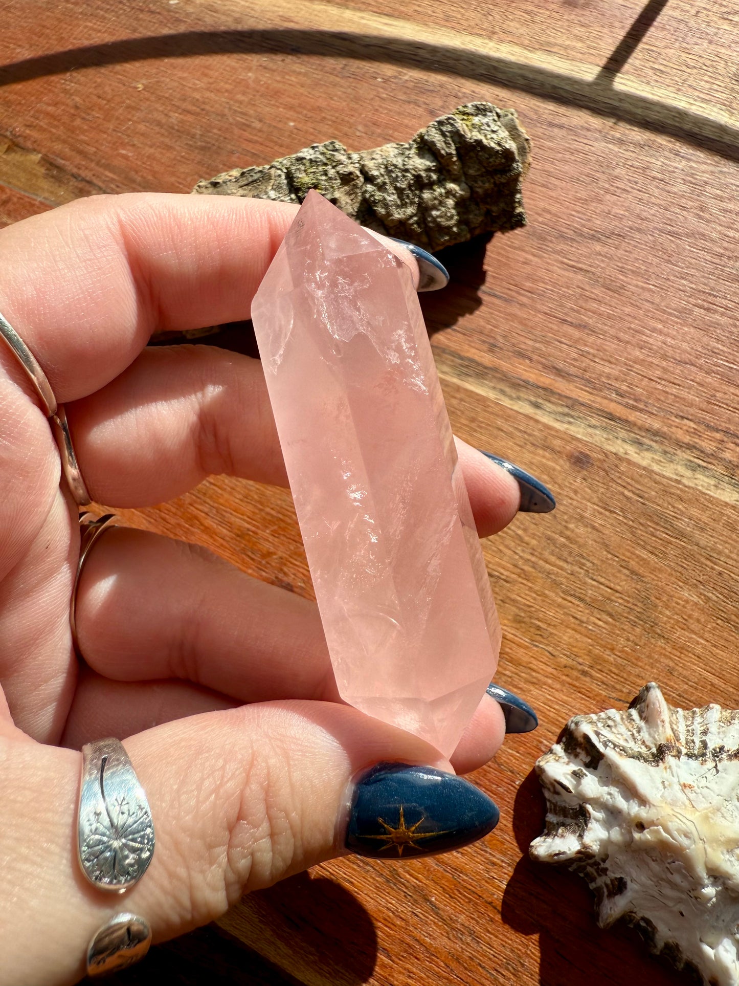 ICY ROSE QUARTZ DT POINT