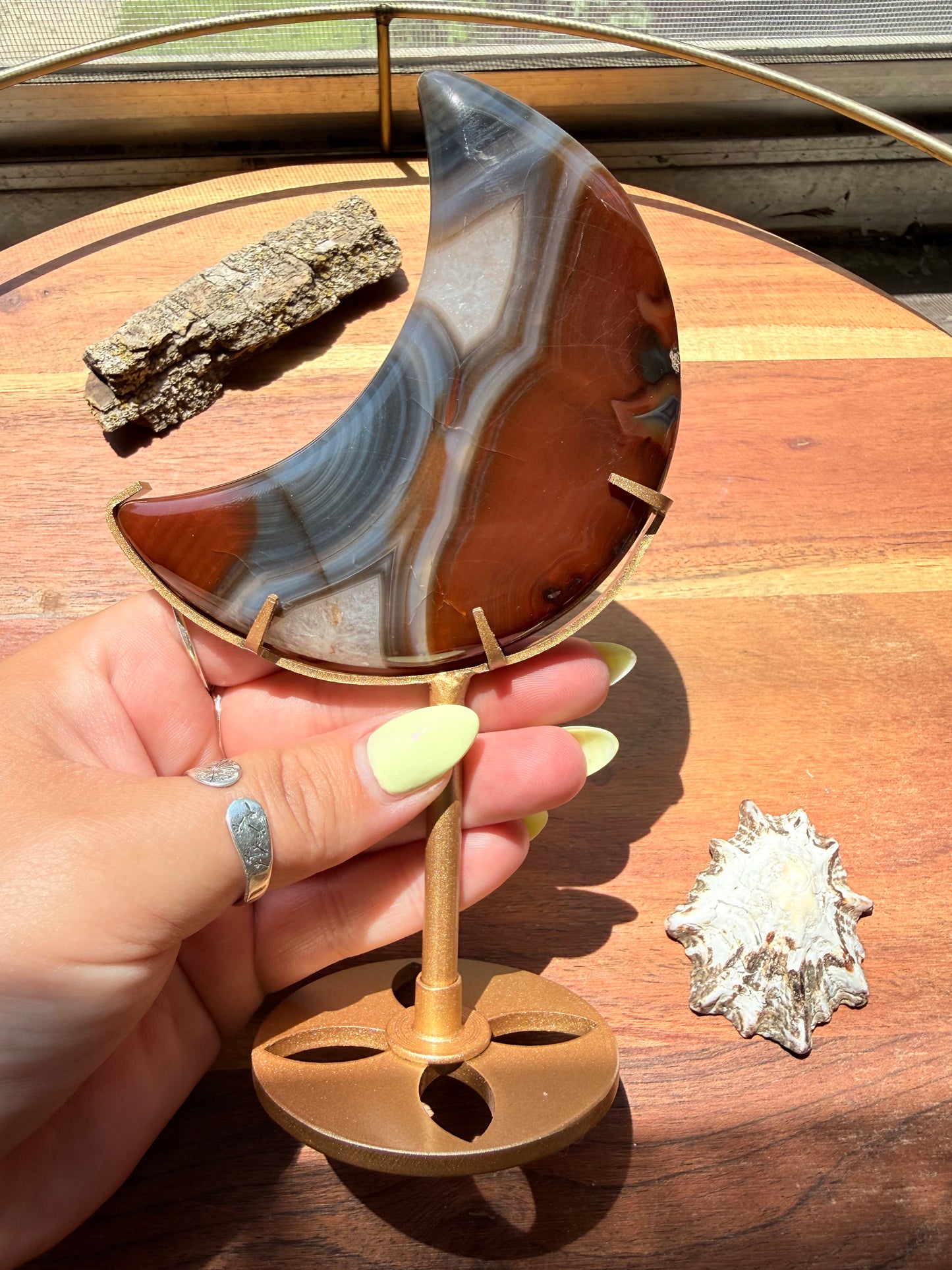 BANDED CARNELIAN + BLUE AGATE MOON WITH STAND