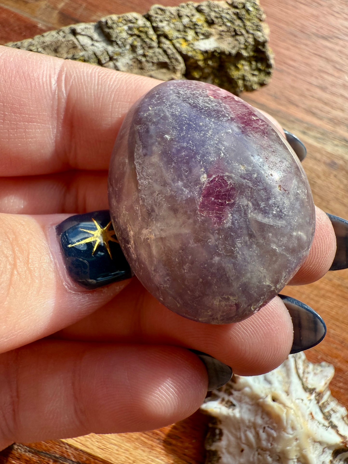 UNICORN STONE SMALL PALM STONE