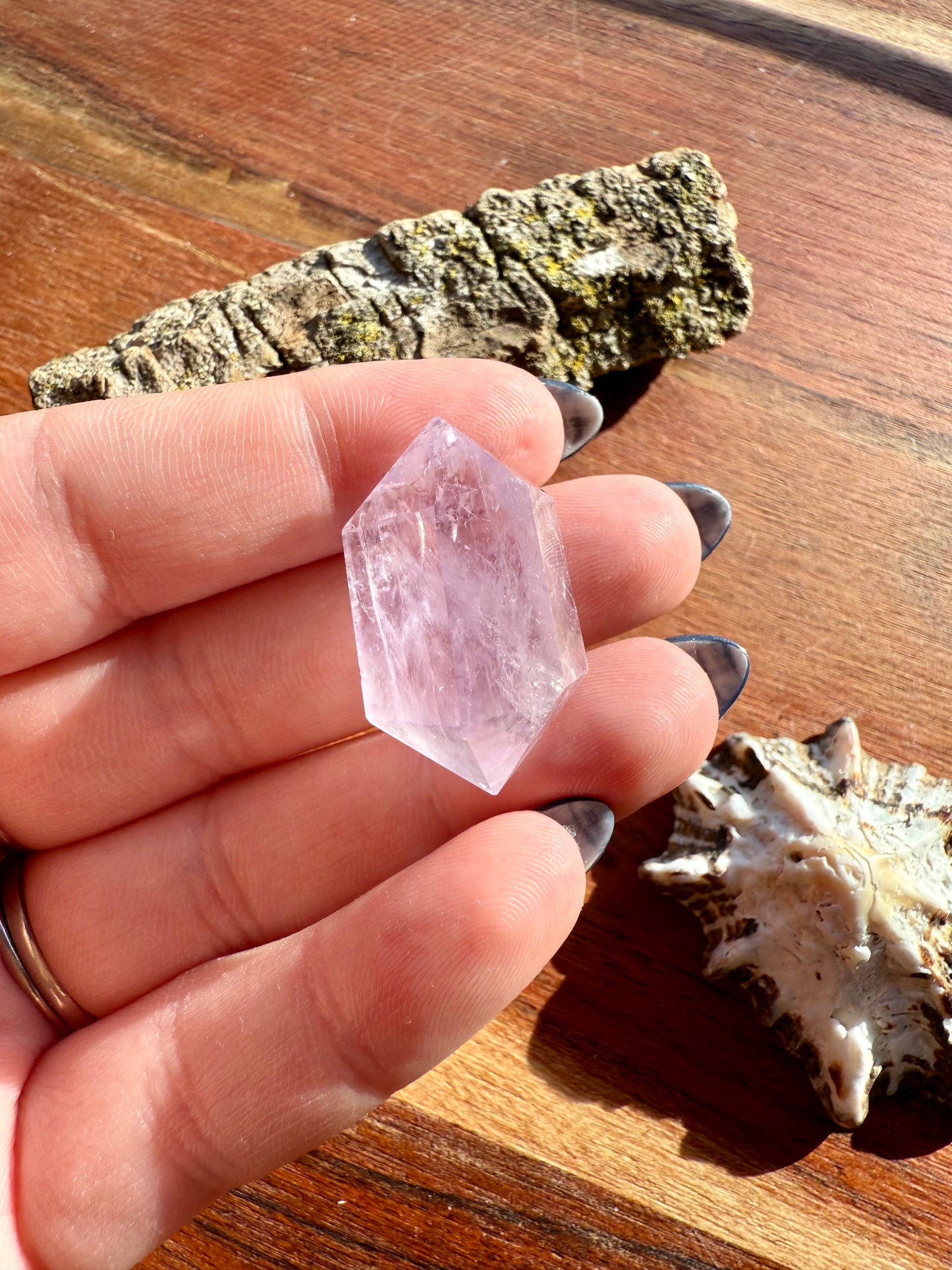 SMALL AMETHYST DT POINT
