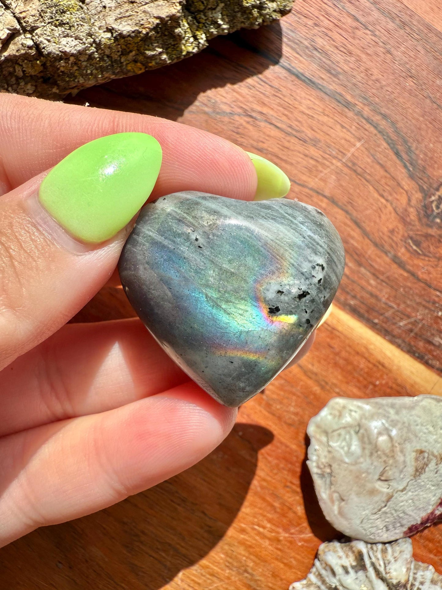 Rainbow Flash Labradorite Heart (Small)