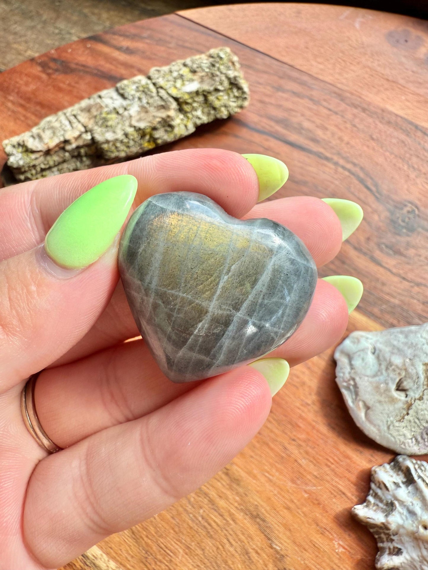 Rainbow Flash Labradorite Heart (Small)