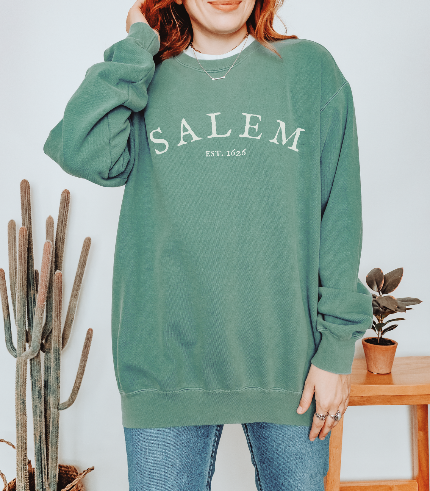 SALEM CREW NECK SWEATSHIRT