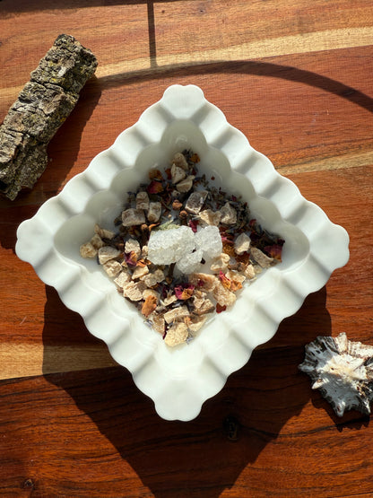 VINTAGE HOBNAIL MILK GLASS RUFFLED DISH