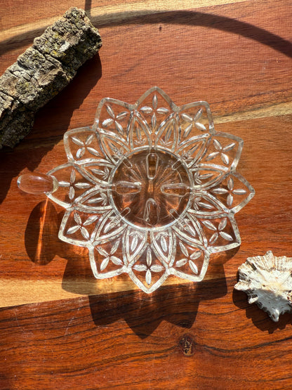 STARBURST CHAMBER MAID CANDLE HOLDER