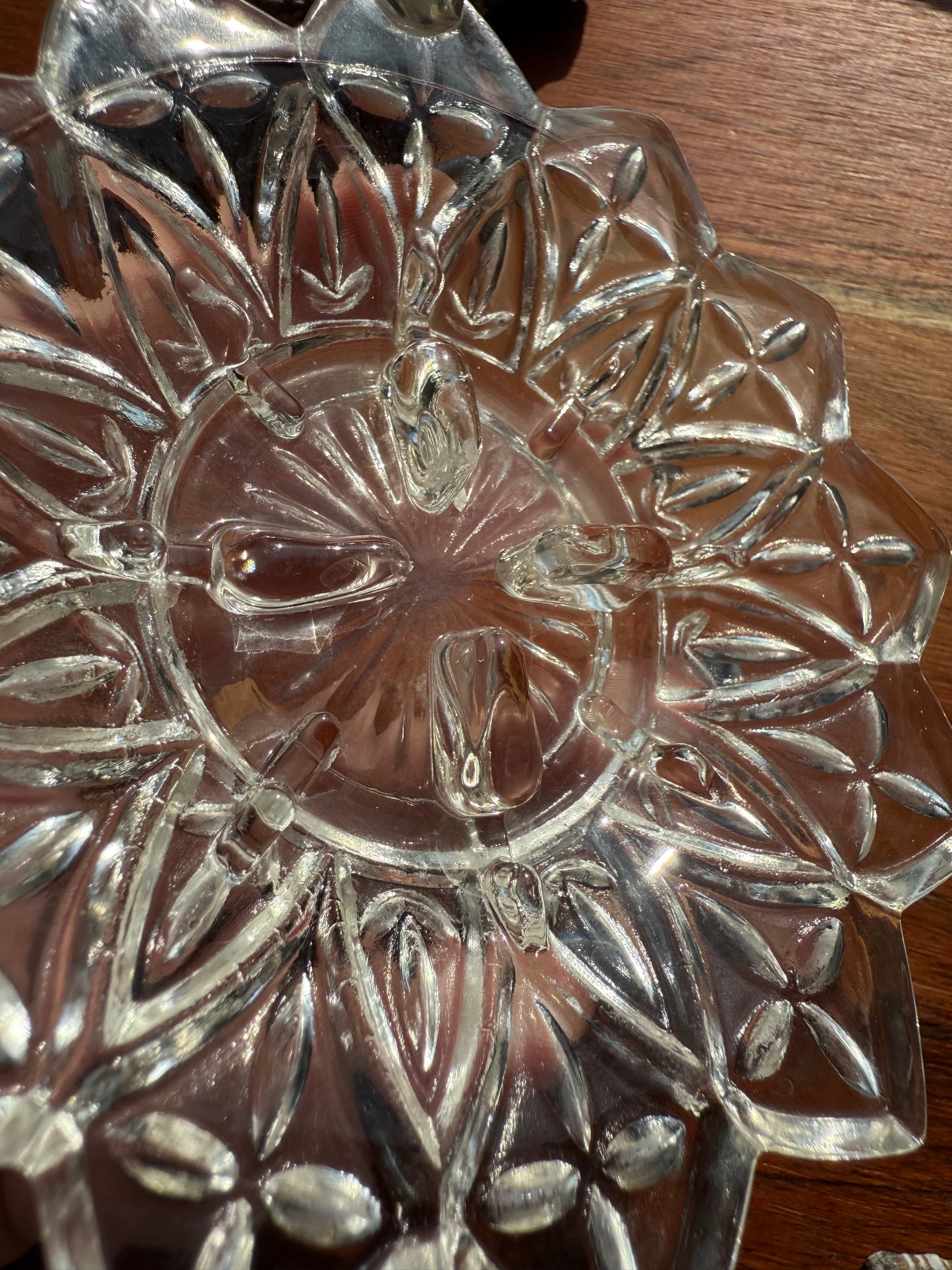 STARBURST CHAMBER MAID CANDLE HOLDER