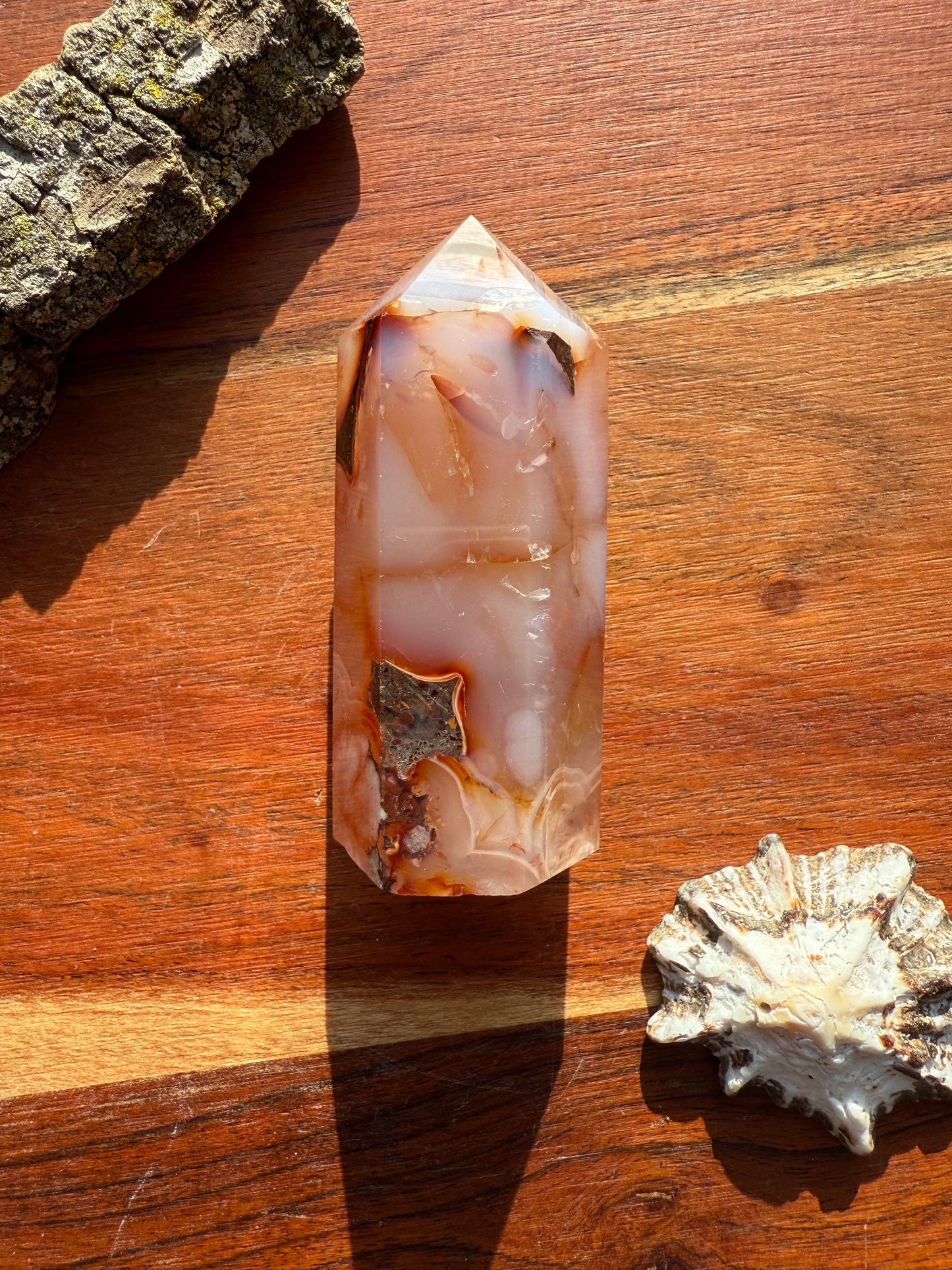 CARNELIAN FLOWER AGATE TOWER