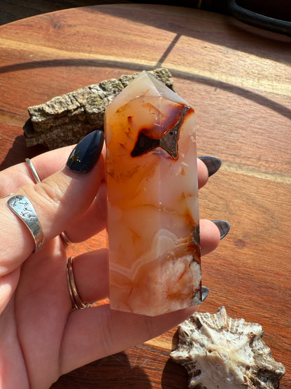 CARNELIAN FLOWER AGATE TOWER