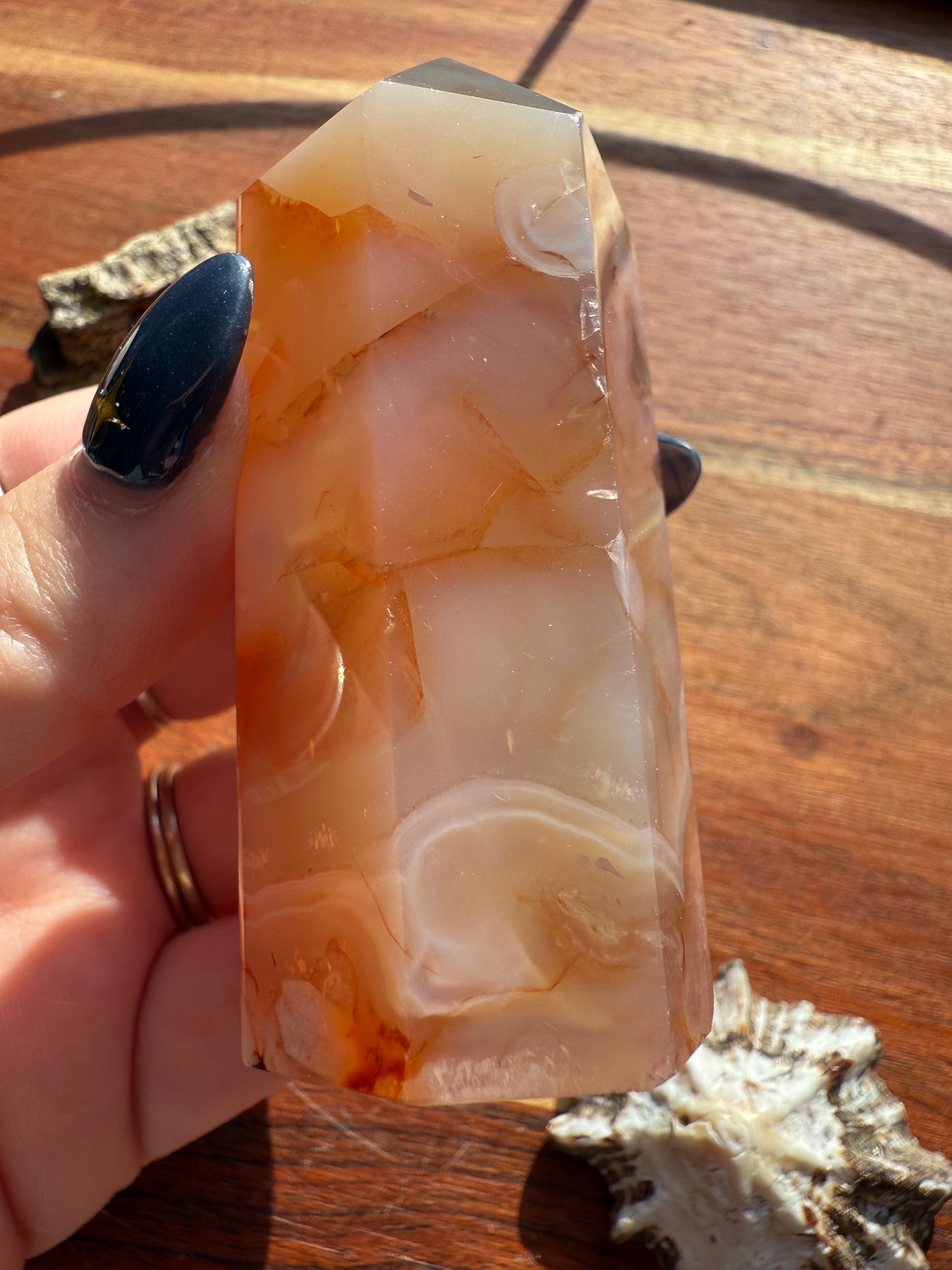 CARNELIAN FLOWER AGATE TOWER