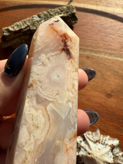 CARNELIAN FLOWER AGATE TOWER