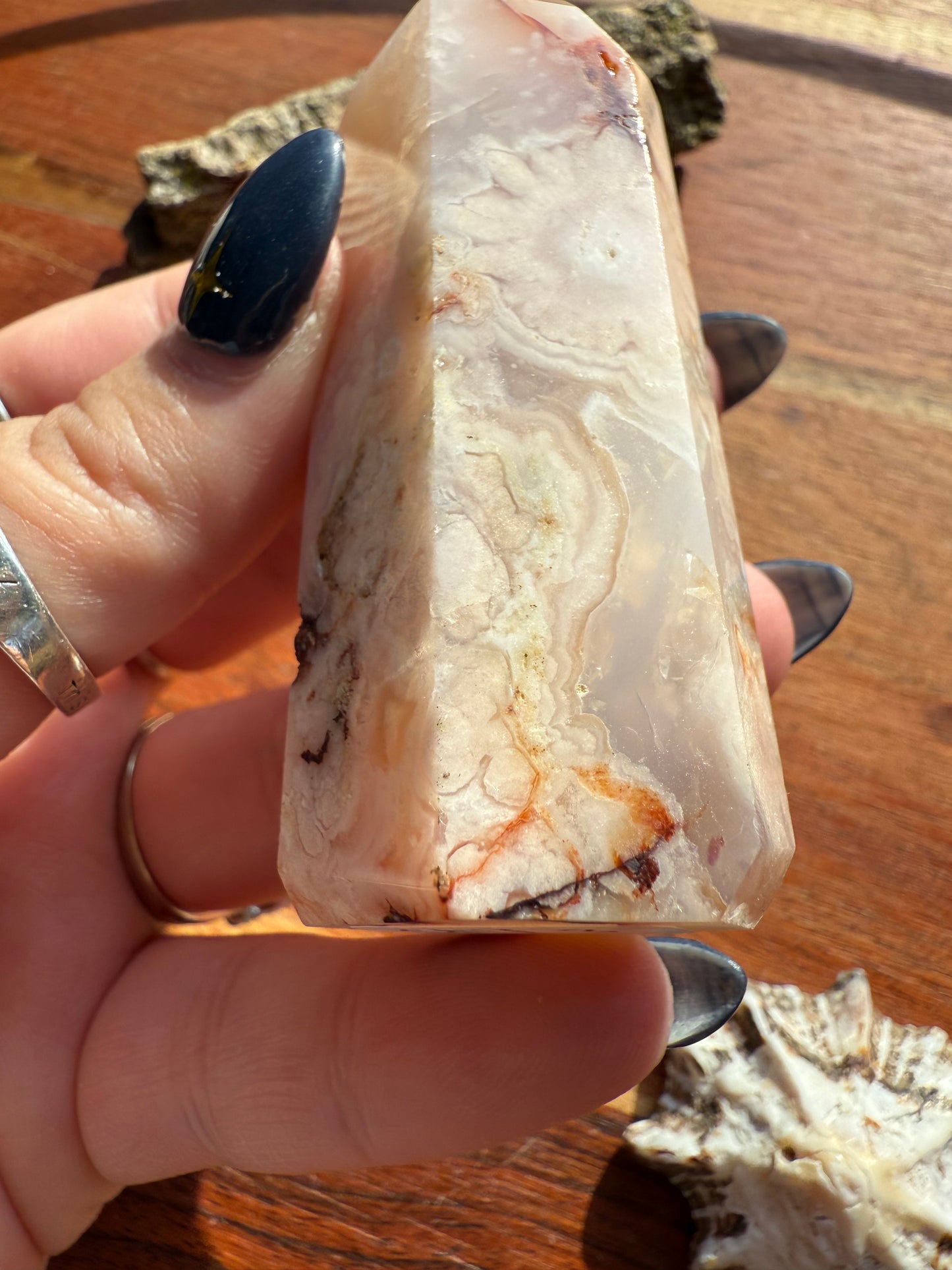 CARNELIAN FLOWER AGATE TOWER
