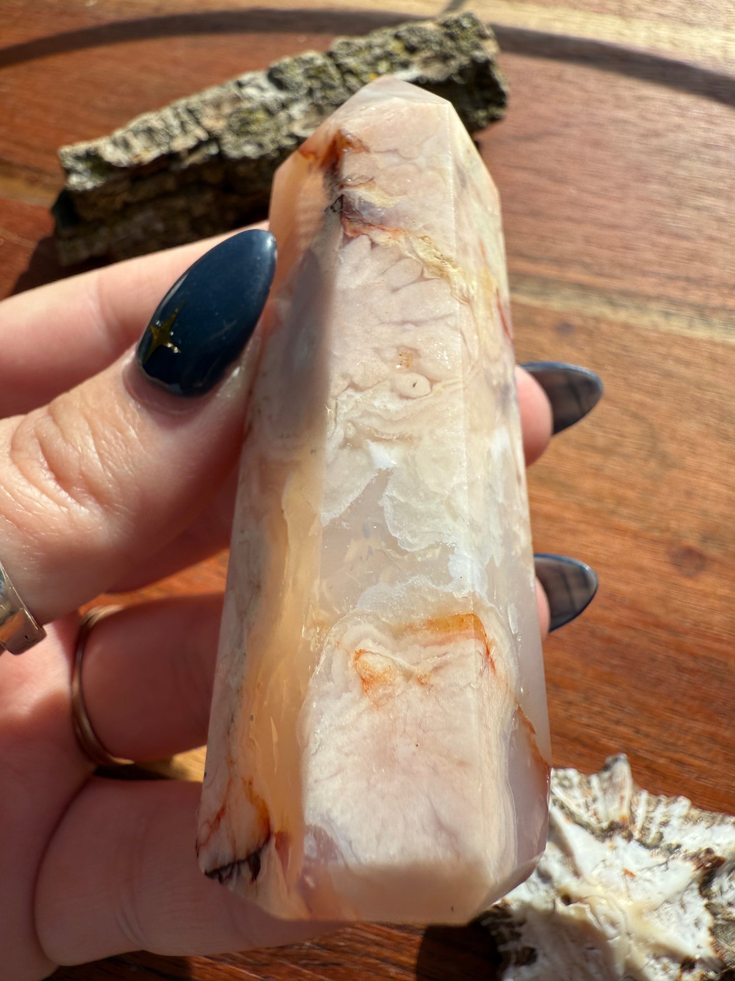 CARNELIAN FLOWER AGATE TOWER