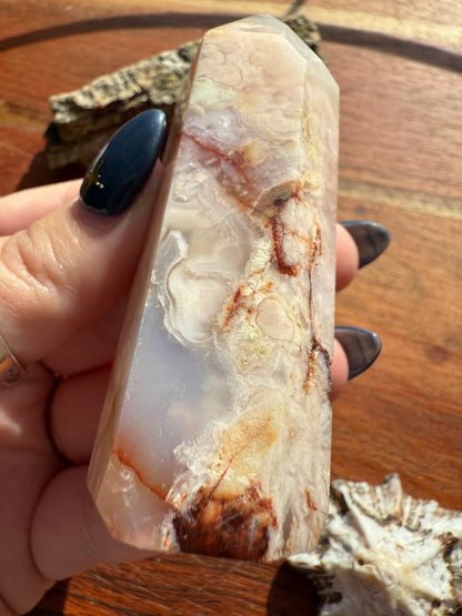 CARNELIAN FLOWER AGATE TOWER