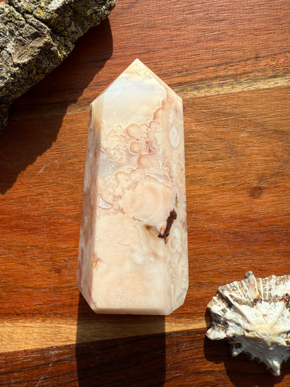 CARNELIAN FLOWER AGATE TOWER