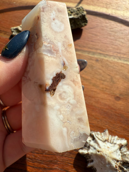 CARNELIAN FLOWER AGATE TOWER