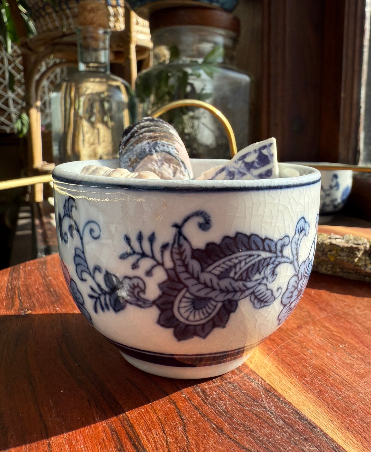 PORCELAIN BLUE PAISLEY FLORAL TEACUP BOWL