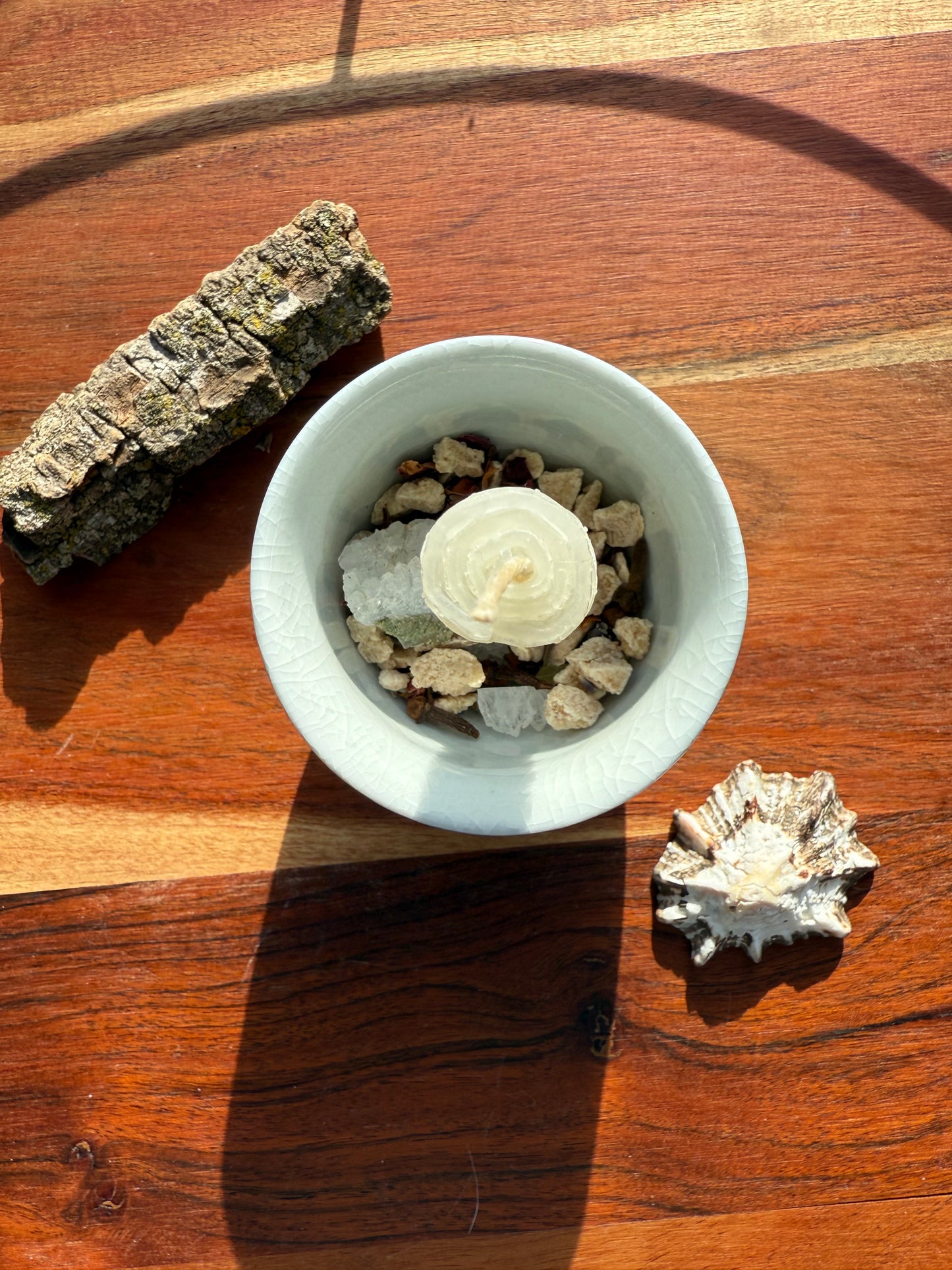 PORCELAIN BLUE PAISLEY FLORAL TEACUP BOWL