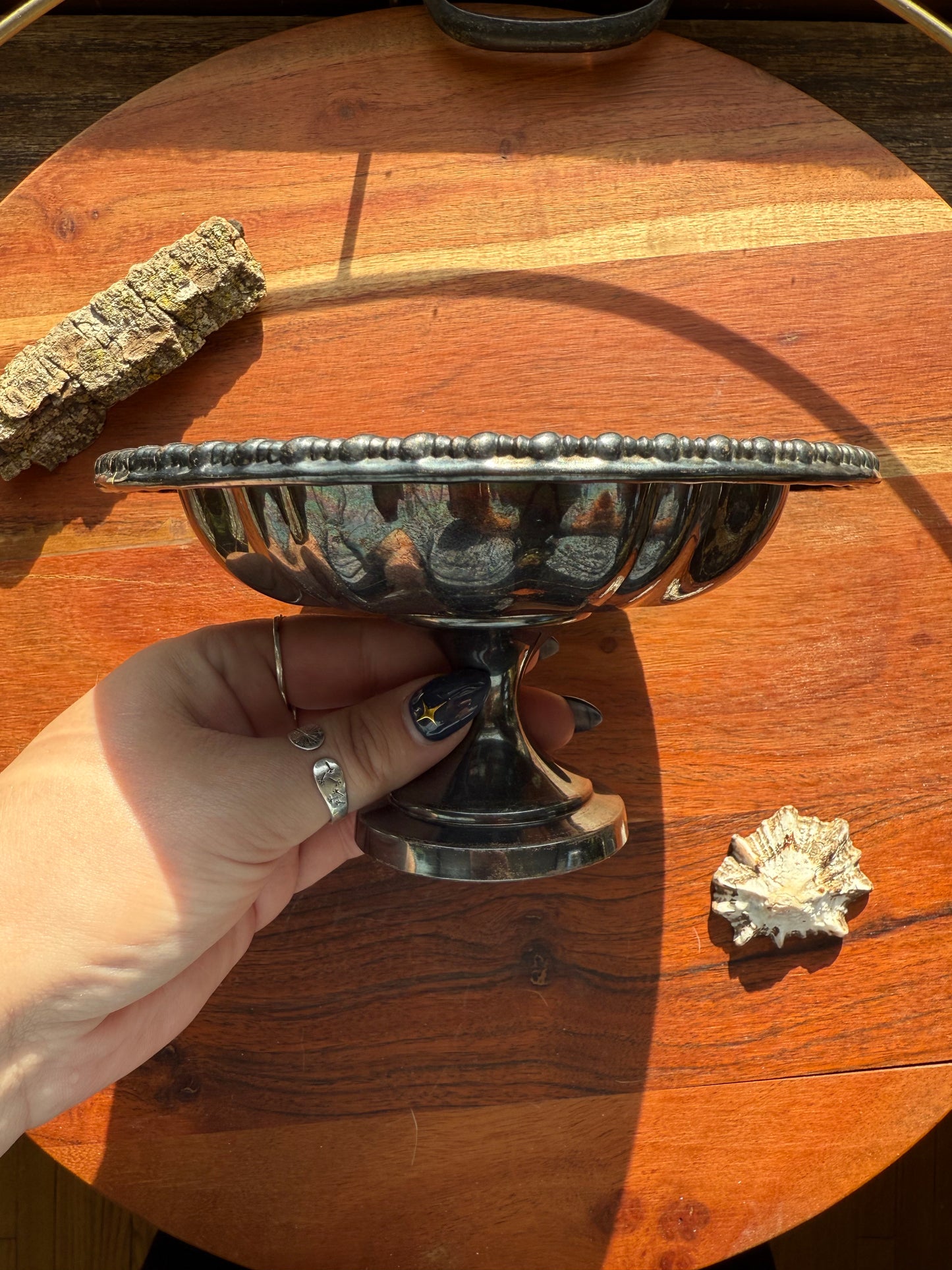 VINTAGE ONEIDA SILVERSMITH PEDESTAL BOWL