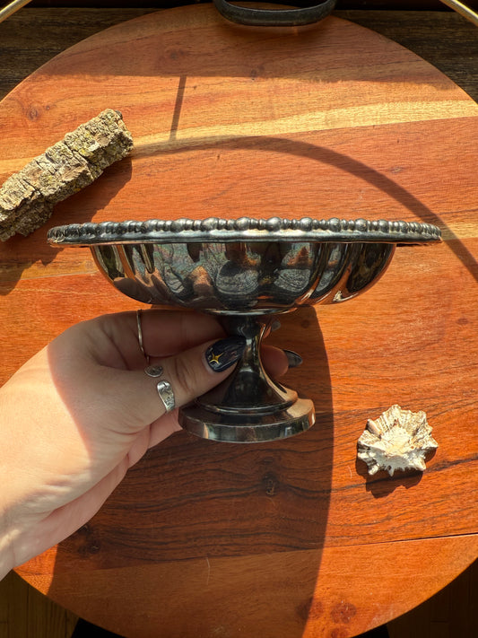 VINTAGE ONEIDA SILVERSMITH PEDESTAL BOWL