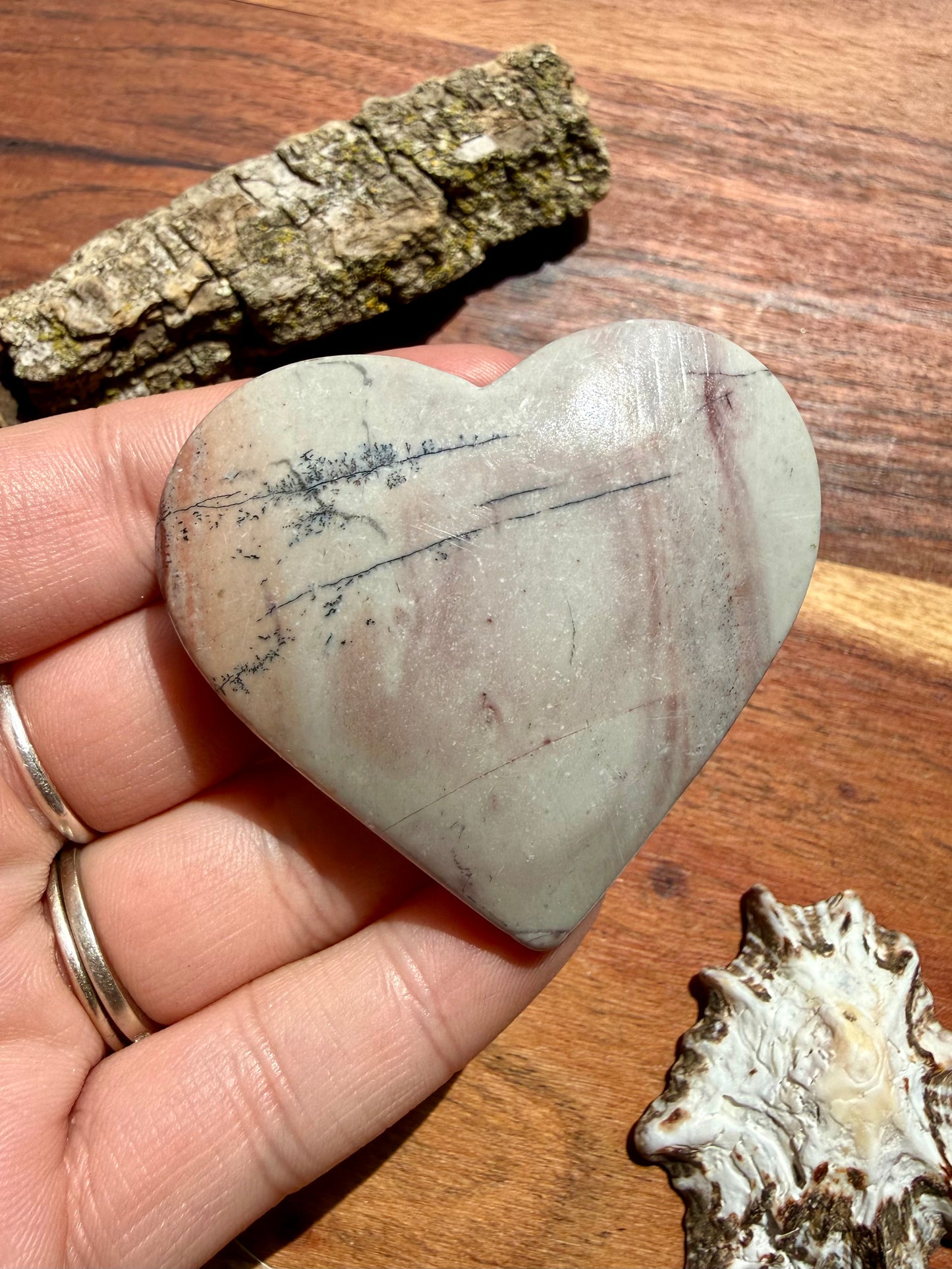 PICTURE JASPER HEART