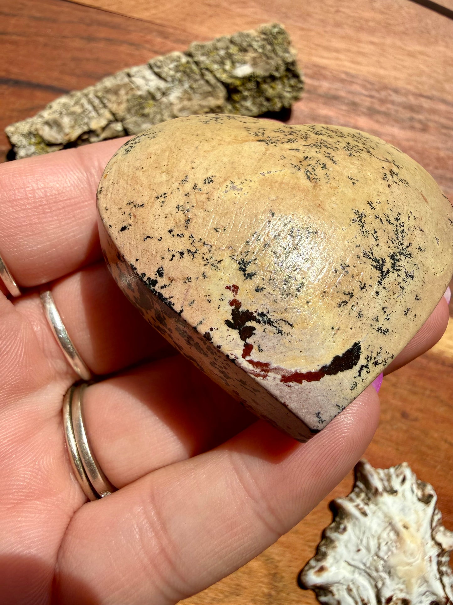 PICTURE JASPER HEART