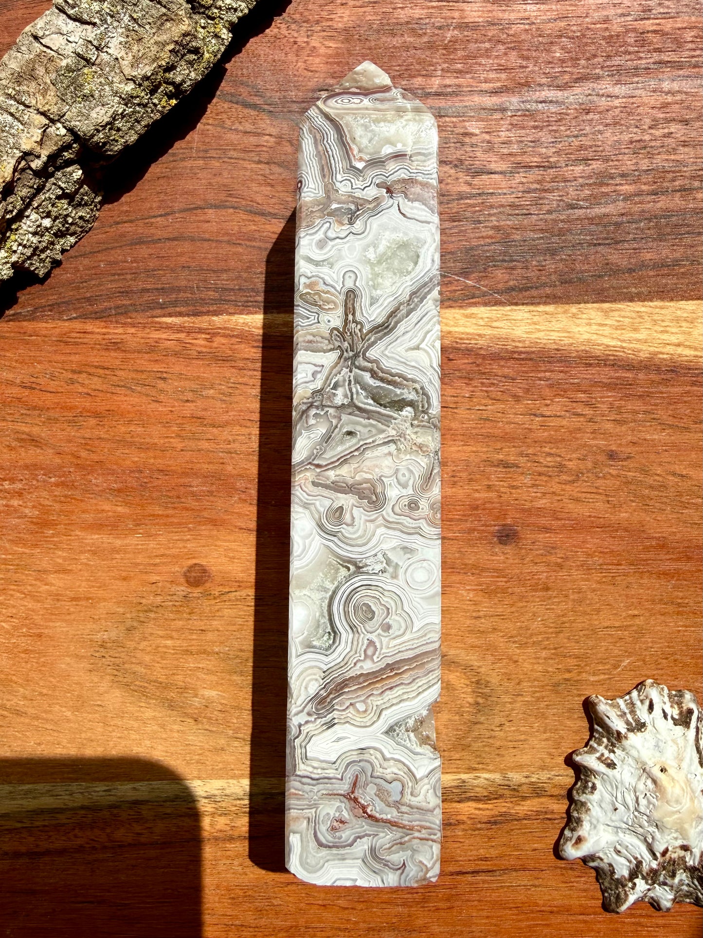 CRAZY LACE AGATE TOWER