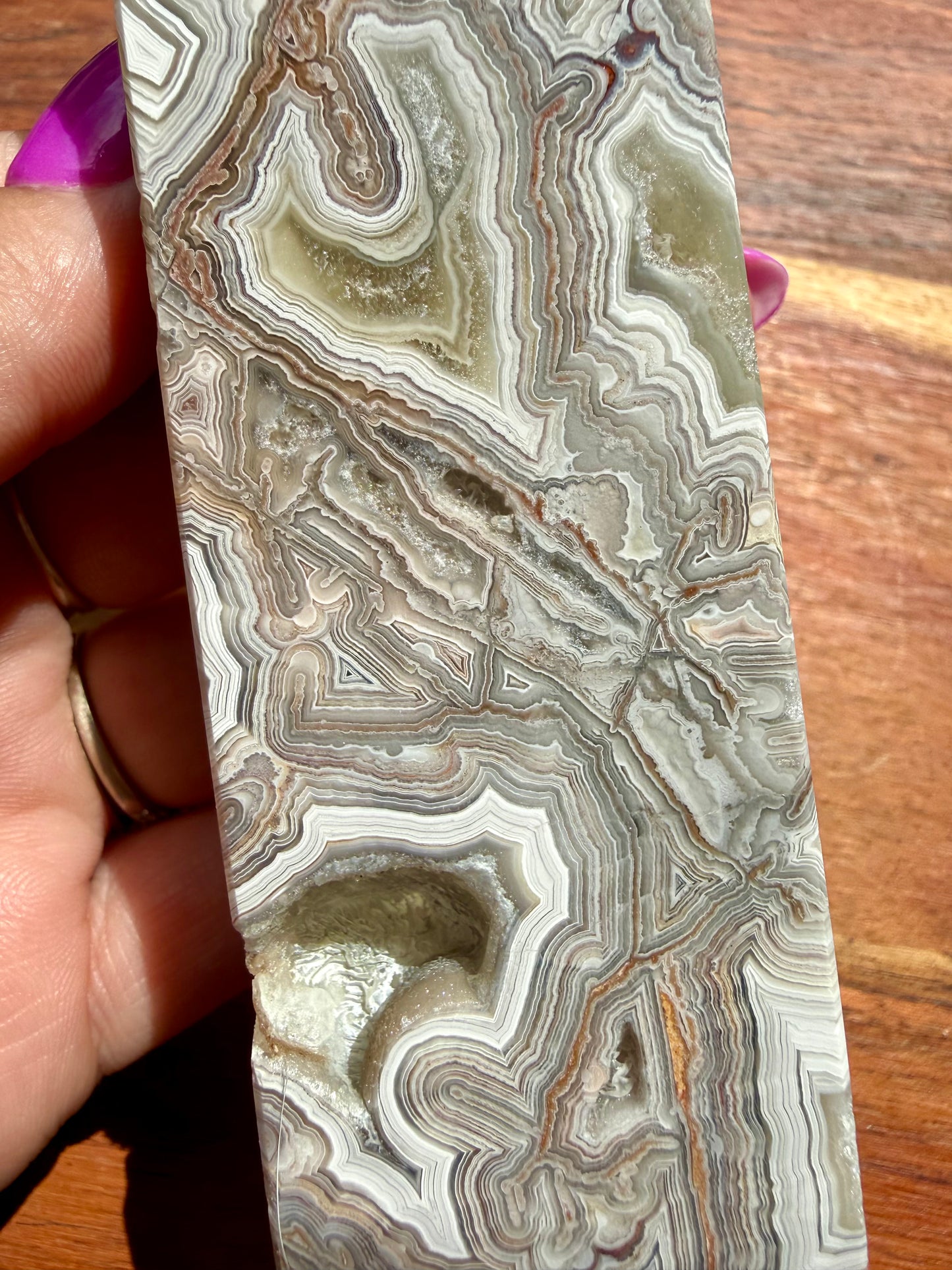 CRAZY LACE AGATE TOWER