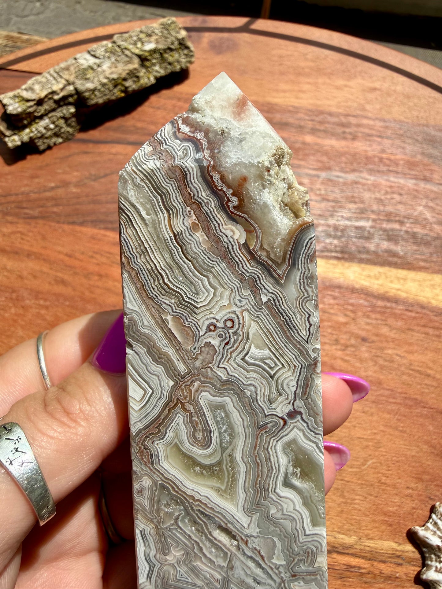 CRAZY LACE AGATE TOWER