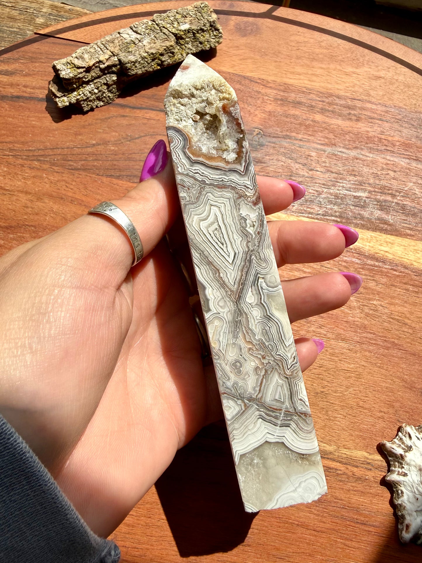 CRAZY LACE AGATE TOWER