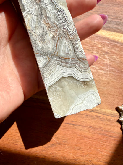 CRAZY LACE AGATE TOWER