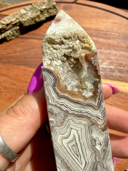 CRAZY LACE AGATE TOWER