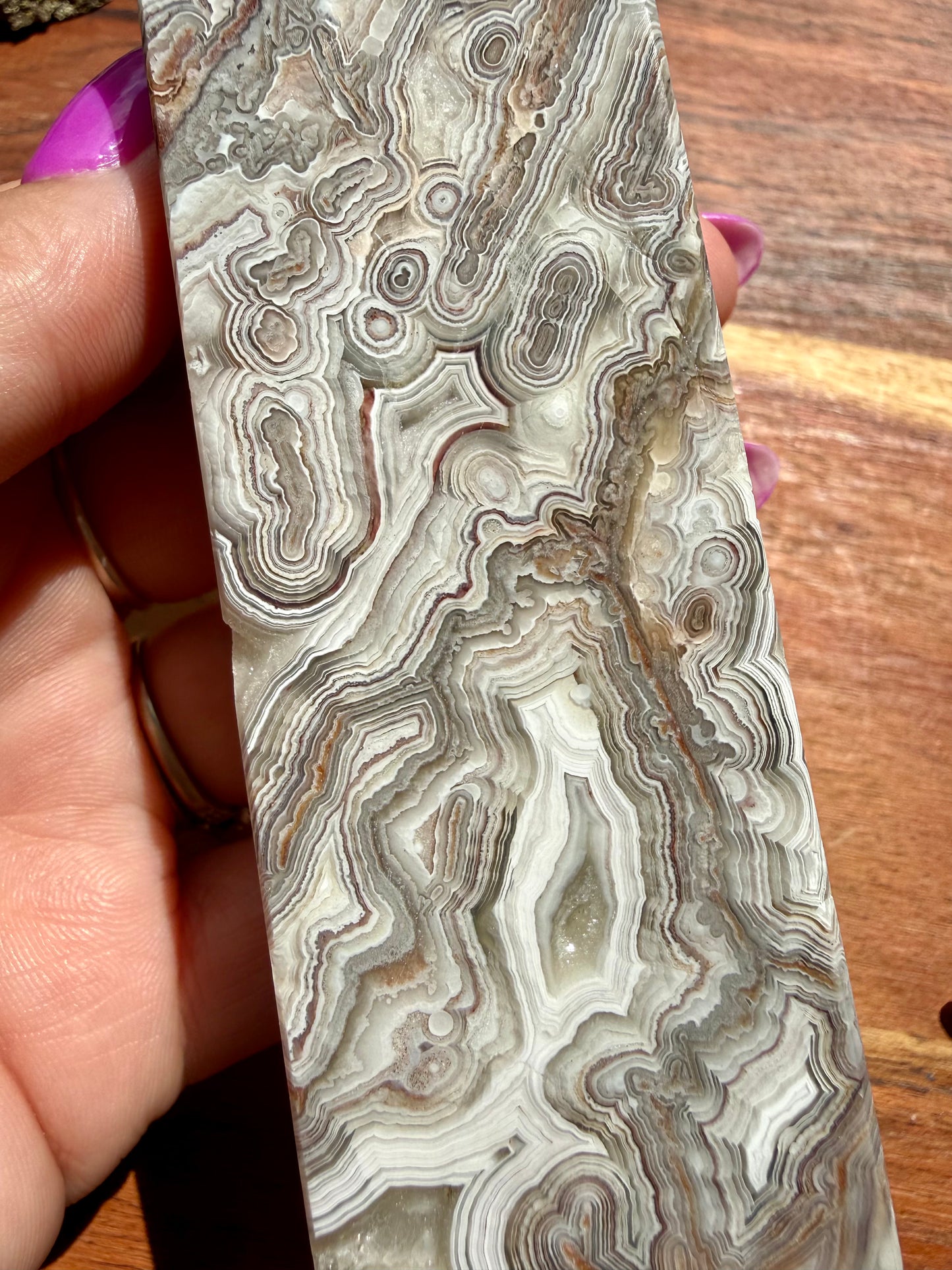 CRAZY LACE AGATE TOWER