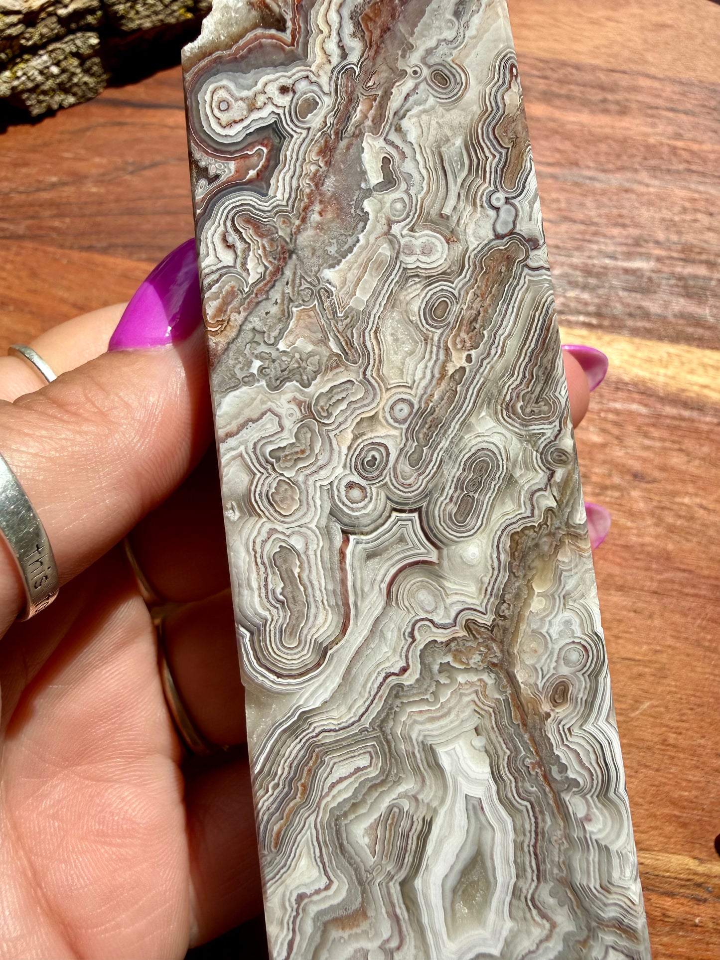 CRAZY LACE AGATE TOWER