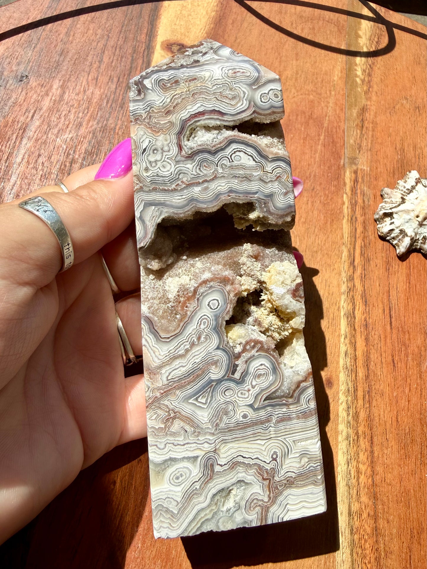 CRAZY LACE AGATE TOWER