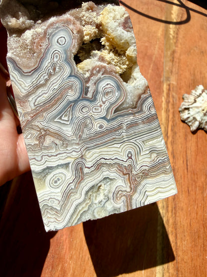 CRAZY LACE AGATE TOWER