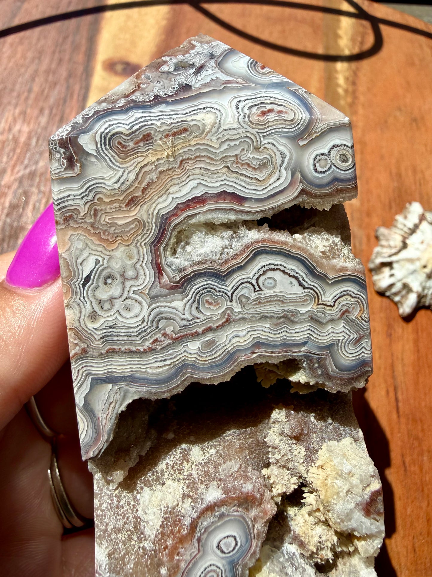 CRAZY LACE AGATE TOWER