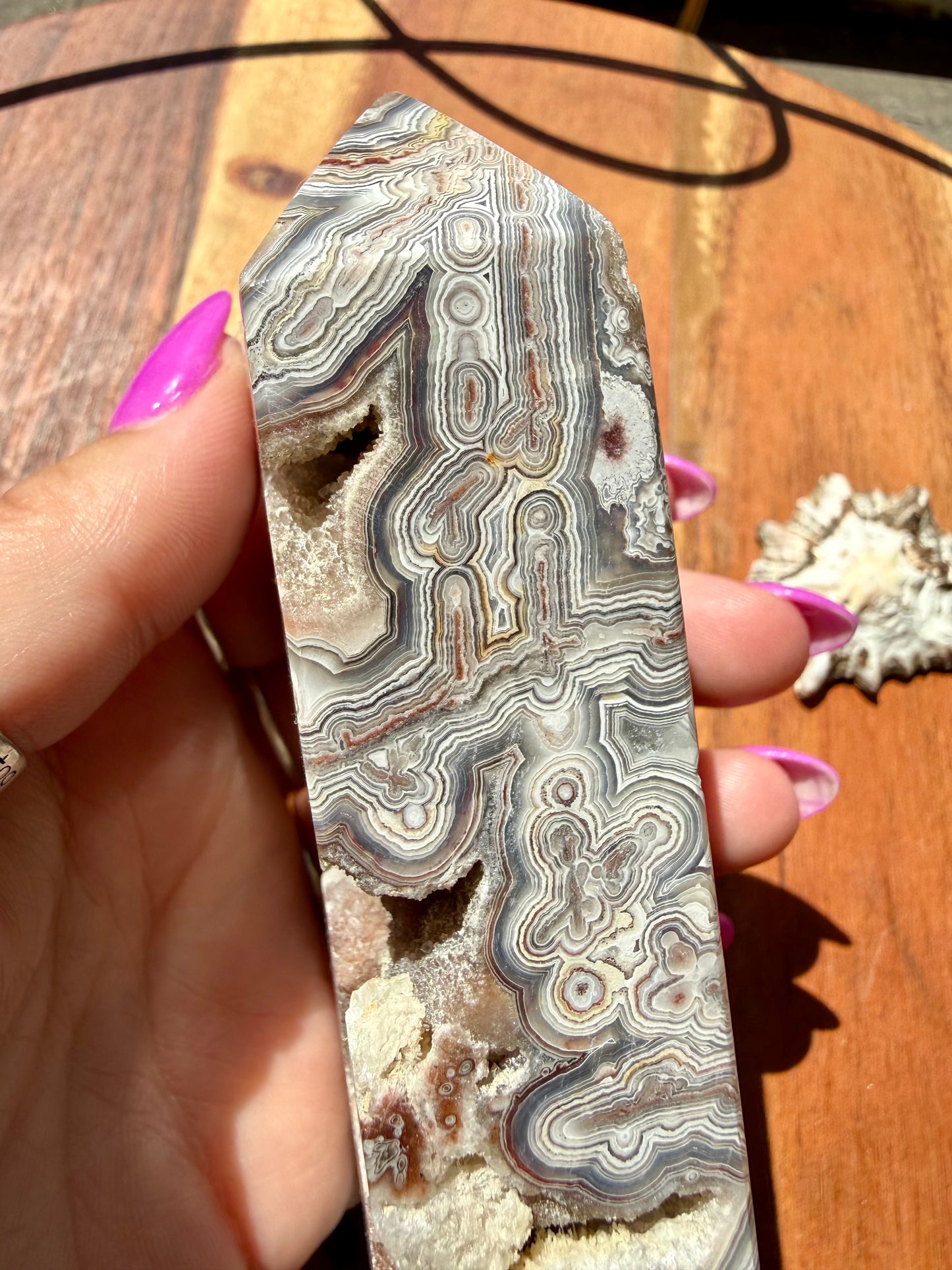 CRAZY LACE AGATE TOWER