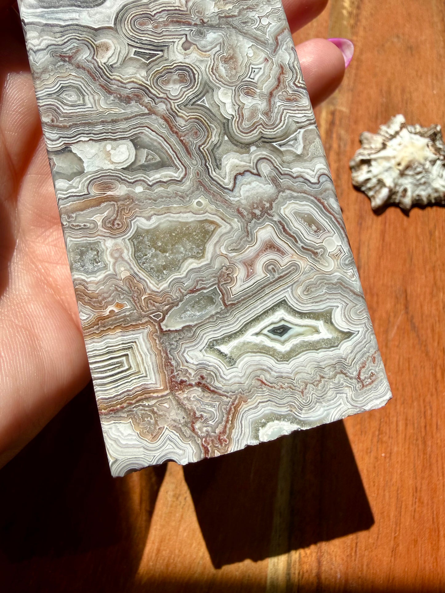 CRAZY LACE AGATE TOWER