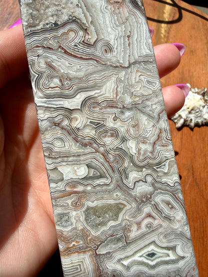CRAZY LACE AGATE TOWER